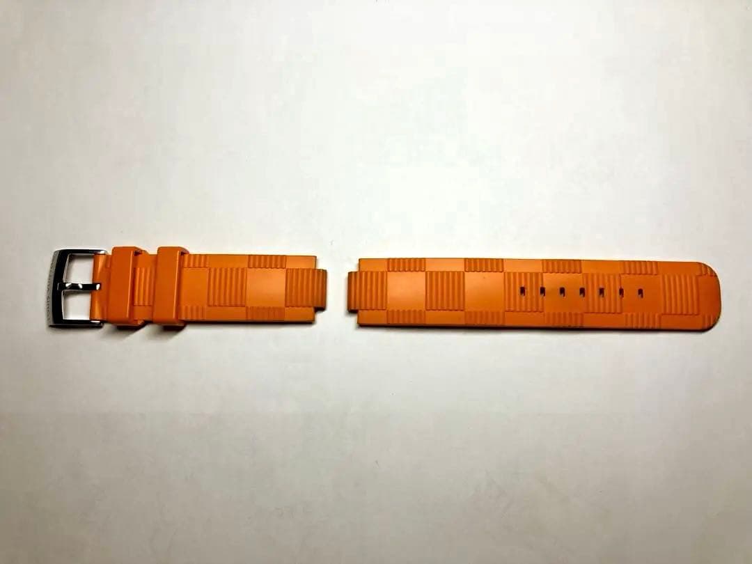 LOUIS VUITTON ラバーベルト オレンジ