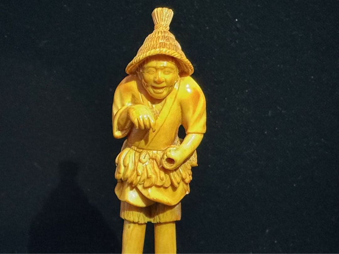 根付　置物　アンティーク　天然素材　仏像　彫刻 古美術品　細密細工　骨董