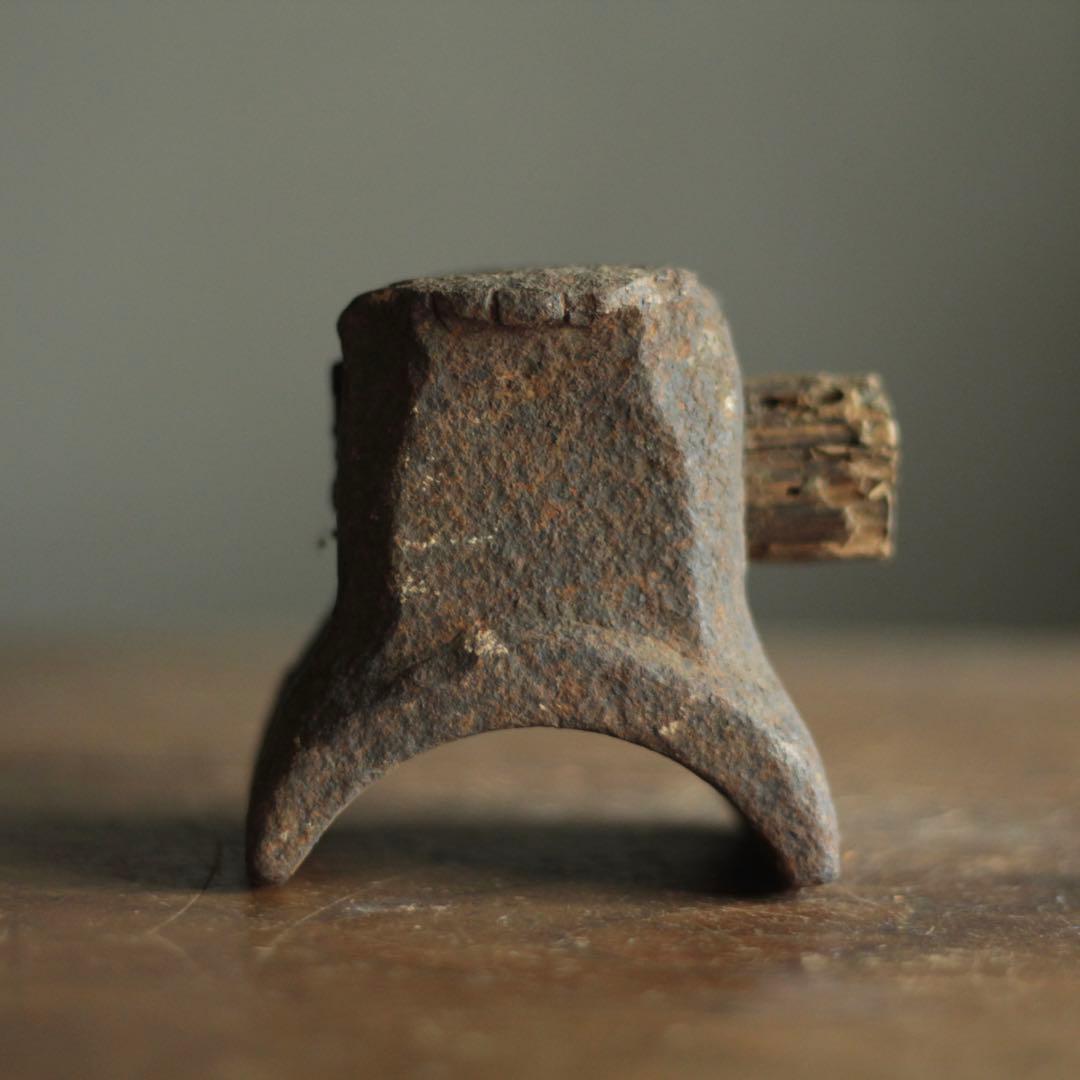 鉄塊 オブジェ 古道具 アンティーク デビルスタワーのような。