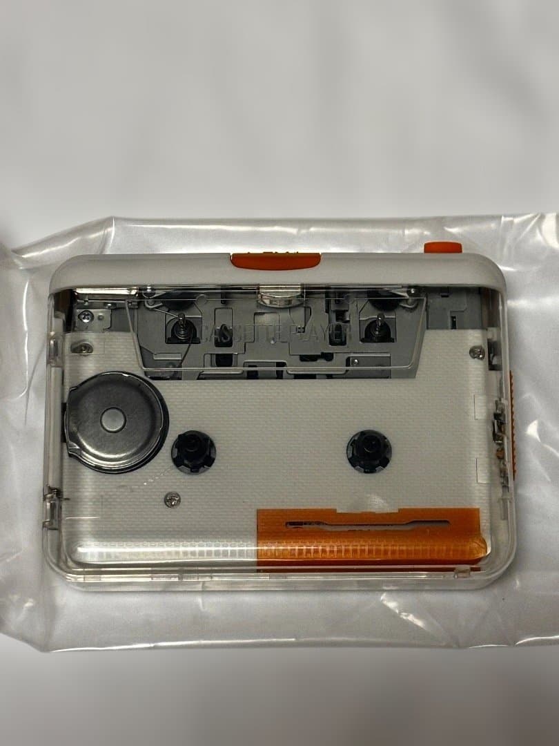 ezcap カセットコンバーター and tapes