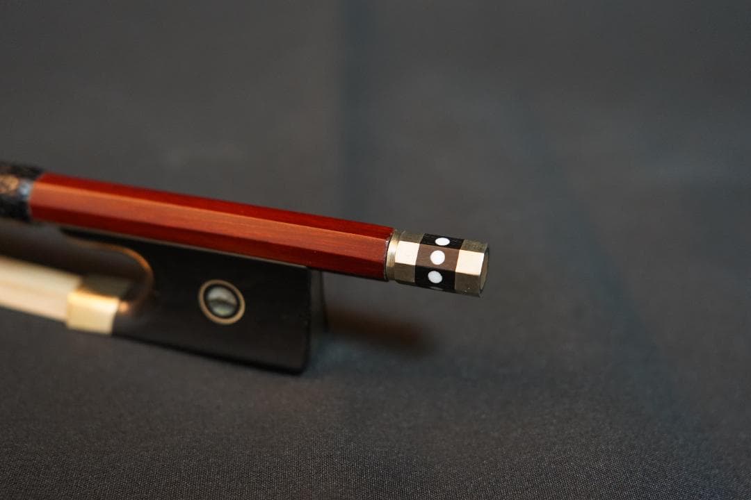 【良弓】バイオリン　フェルナンブーコ　弓　4/4　装飾スクリュー　☆2