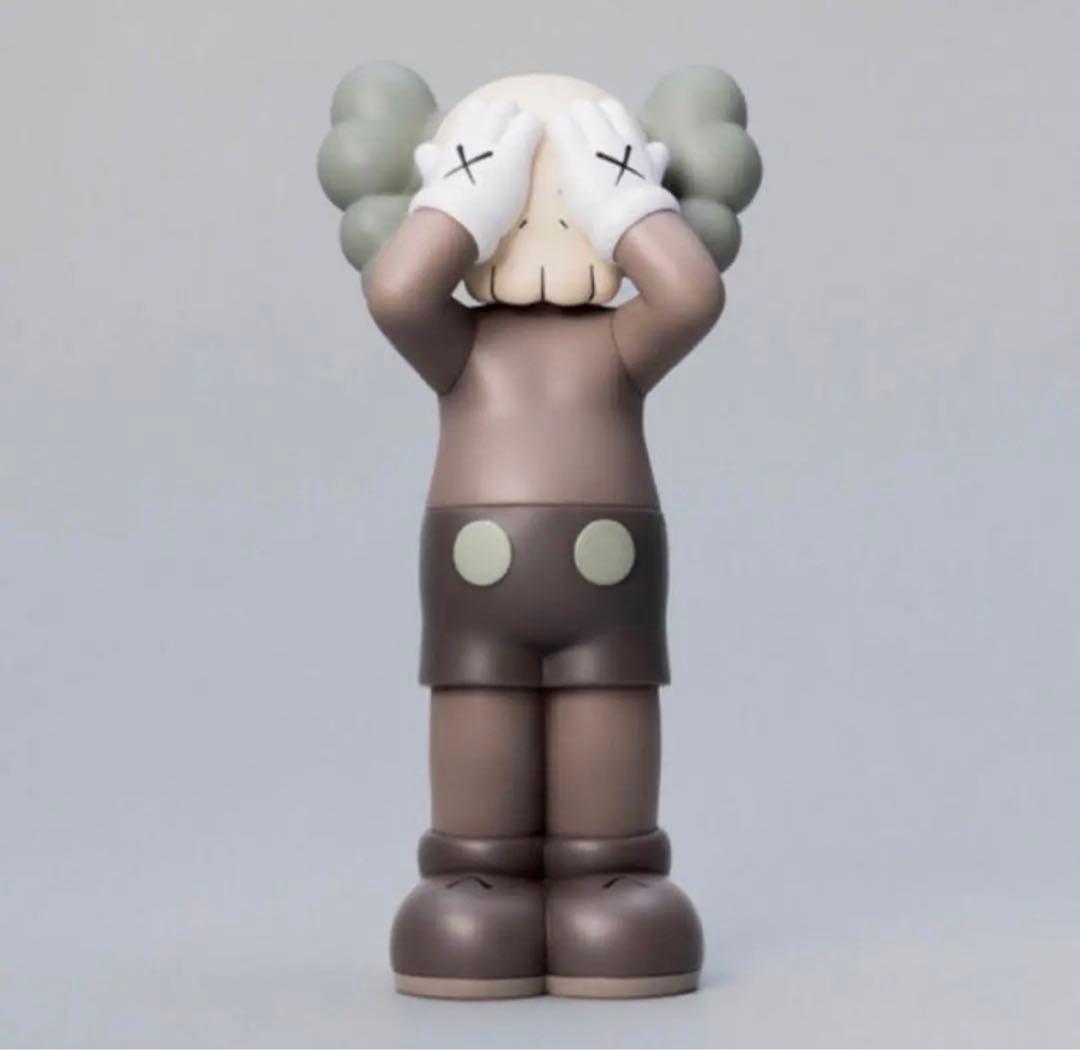 その他 KAWS:HOLIDAY UK - Figure (Brown)