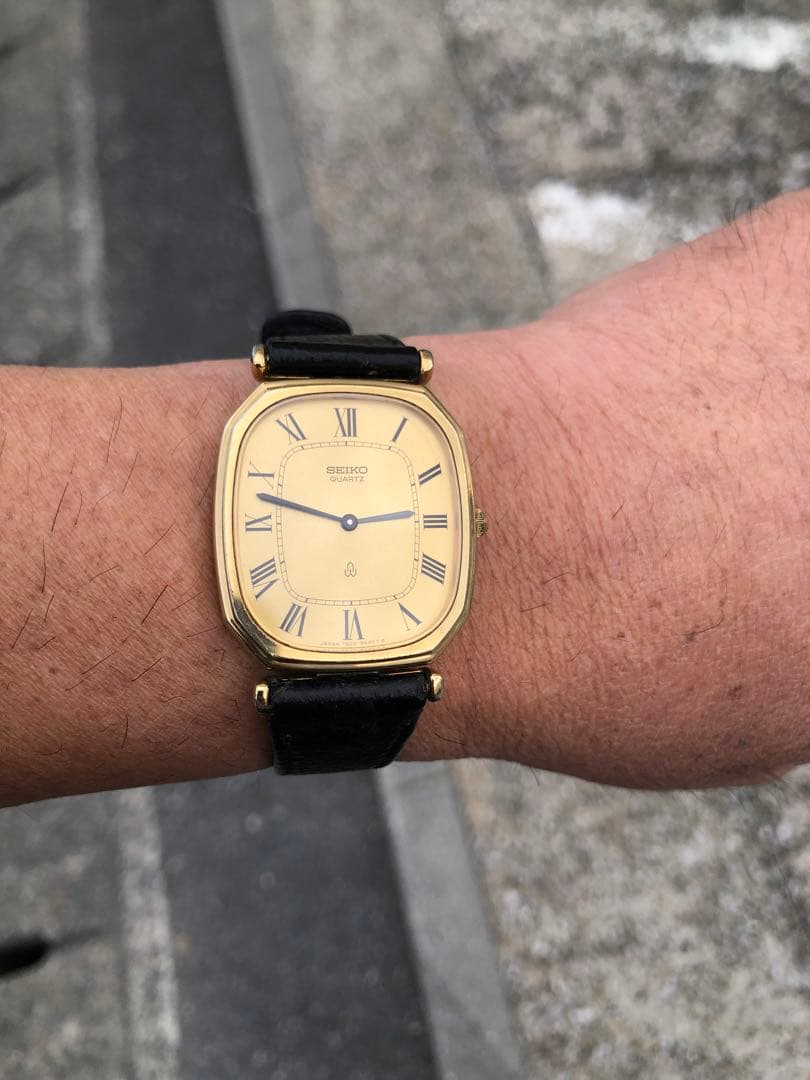 koka様　セイコー　シャリオ　SEIKO スクエア　ローマン文字　腕時計