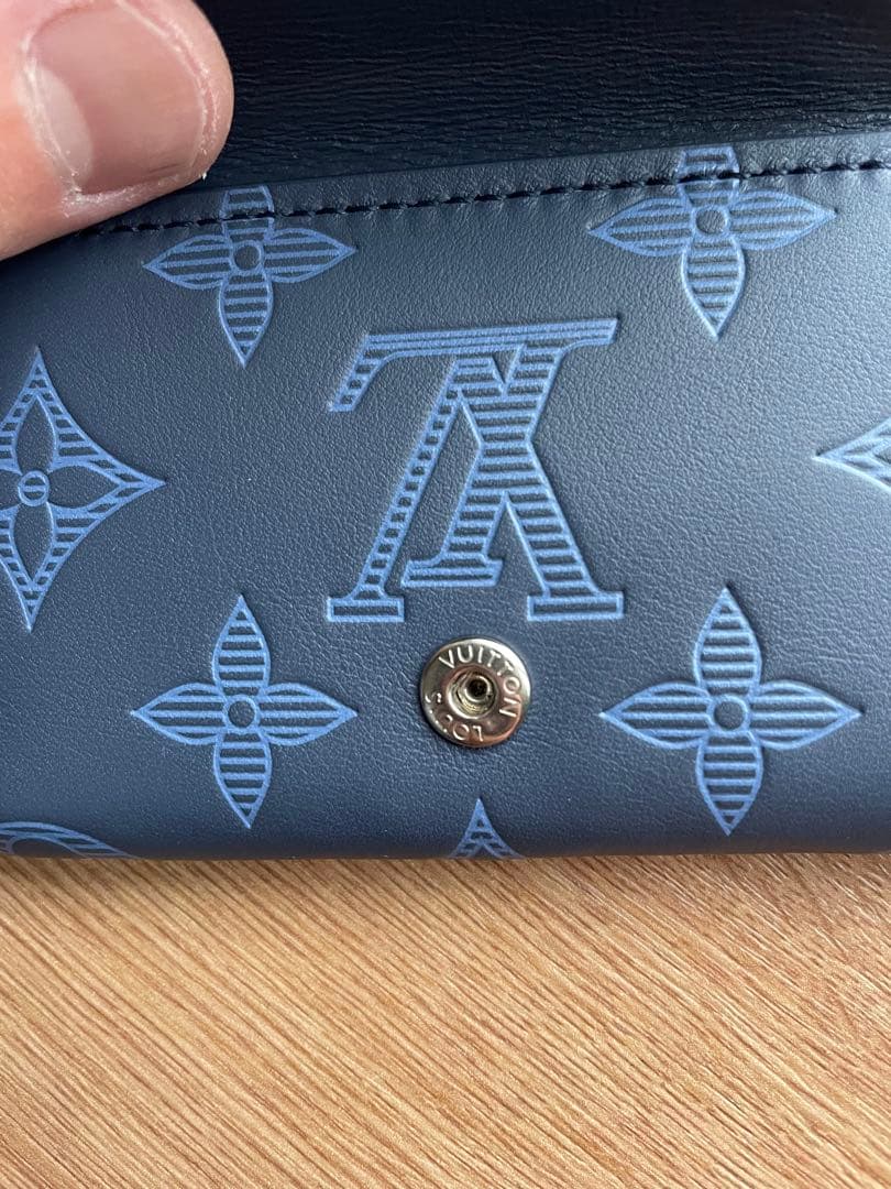 LOUIS VUITTON モノグラム シャドウディスカバリーコンパクト 財布