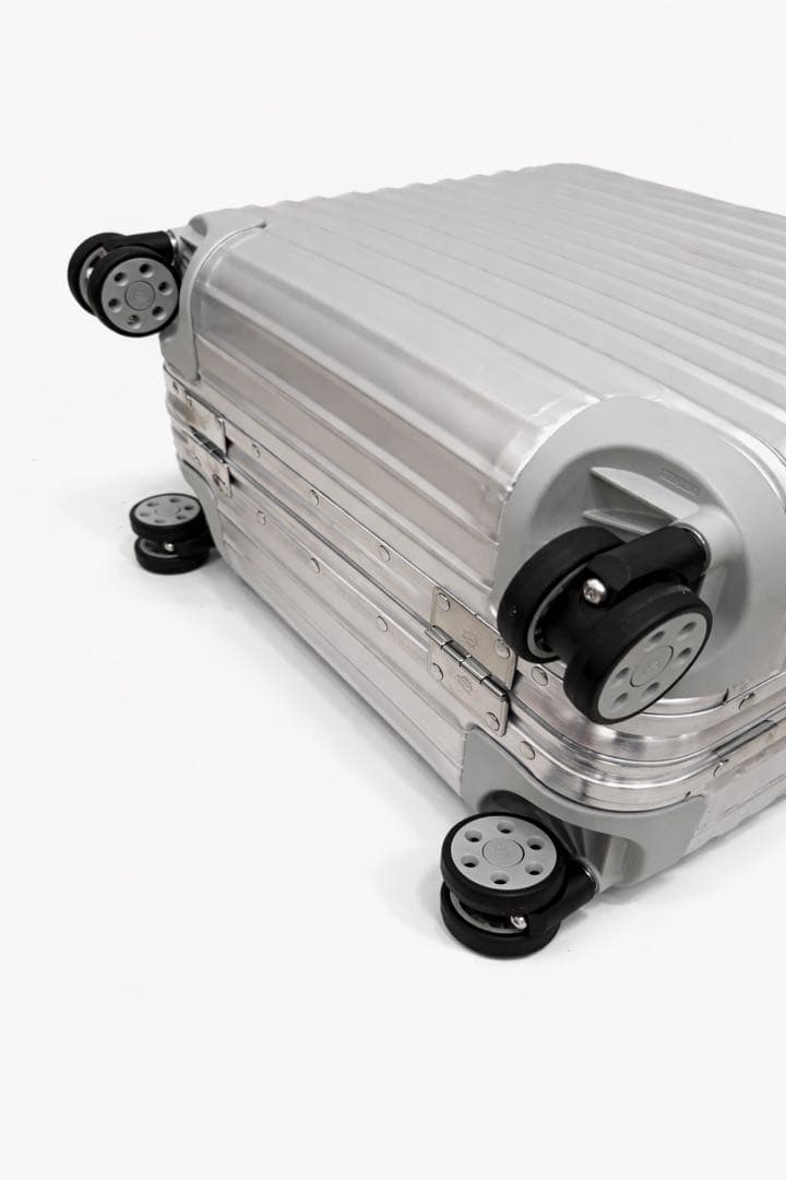 「RIMOWA リモワ コンパクト アルミ スーツケース 正規品」
