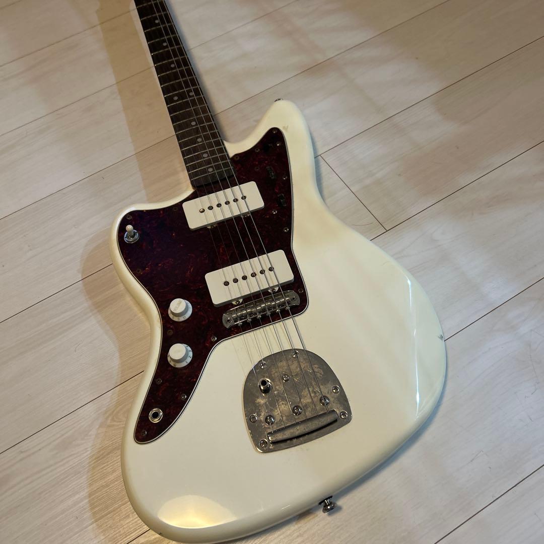Squier by FenderジャズマスターLefty