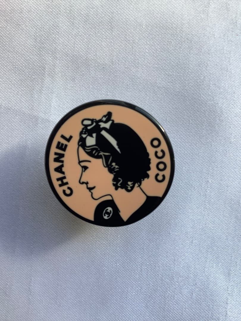 CHANEL シャネル　ピンブローチ　ピンバッチ