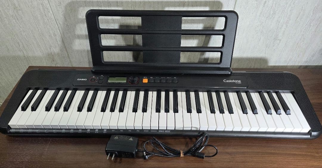 121204 CASIO CT-S200BK キーボード 2020年製