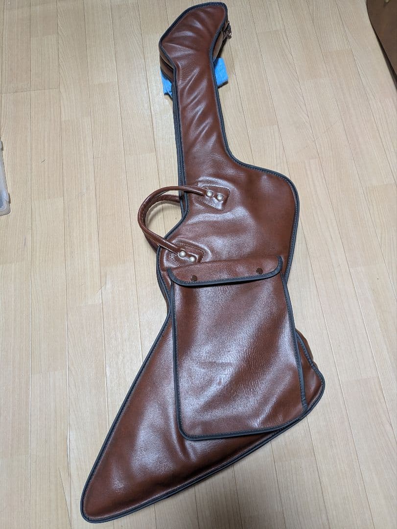 HURRICANE EVA エクスプローラーエレキギター