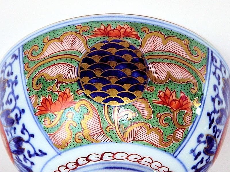 大聖寺伊万里 　染錦　牡丹に唐草吉祥紋図　蓋茶碗 　５客 　214AS- GGo