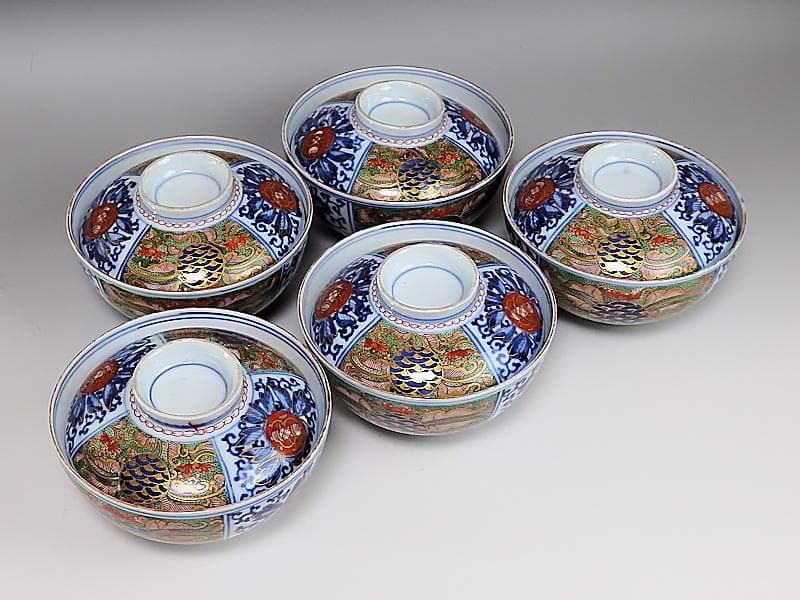 大聖寺伊万里 　染錦　牡丹に唐草吉祥紋図　蓋茶碗 　５客 　214AS- GGo