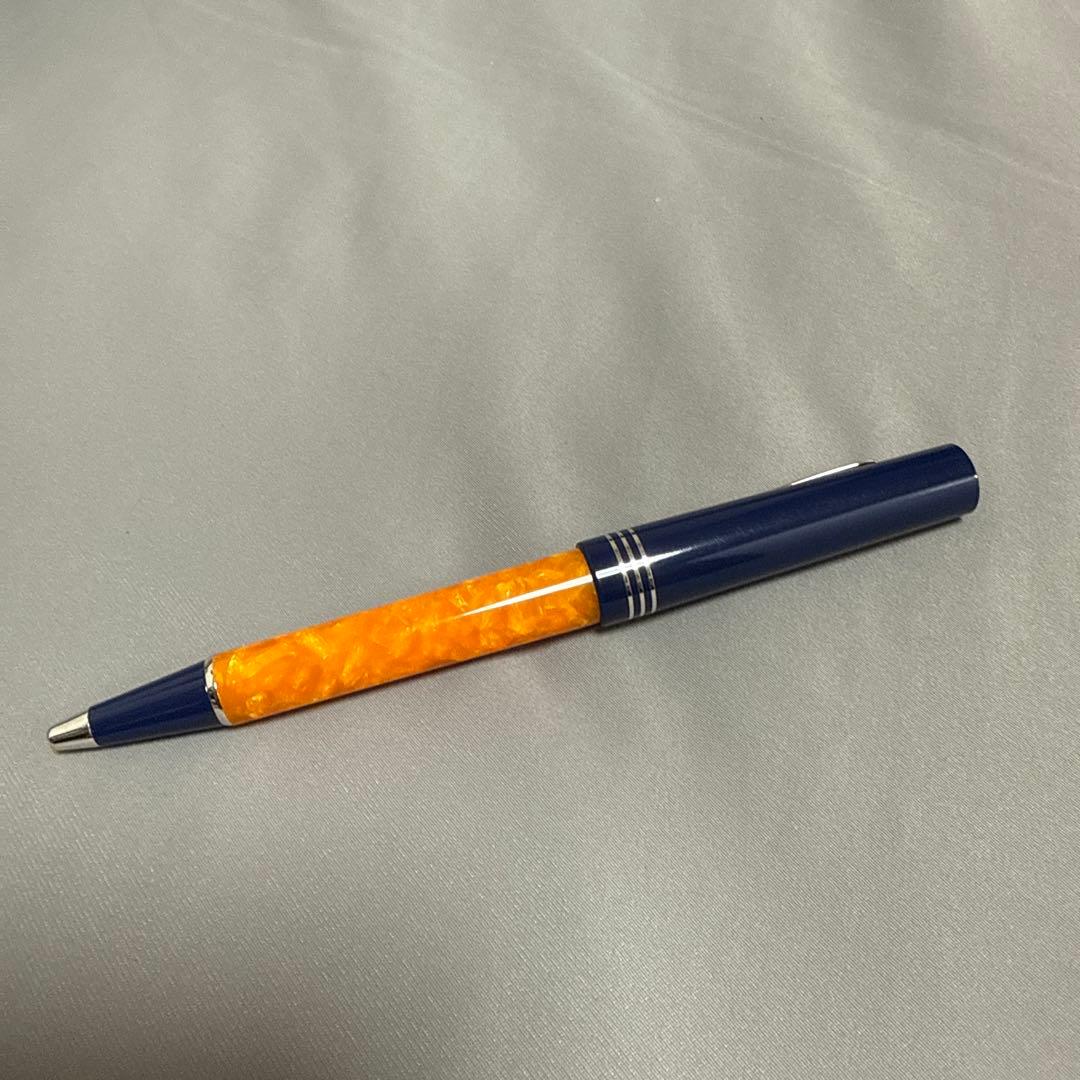 レオナルド「モーメント ゼロ トラモント シルバートリム」ボールペン