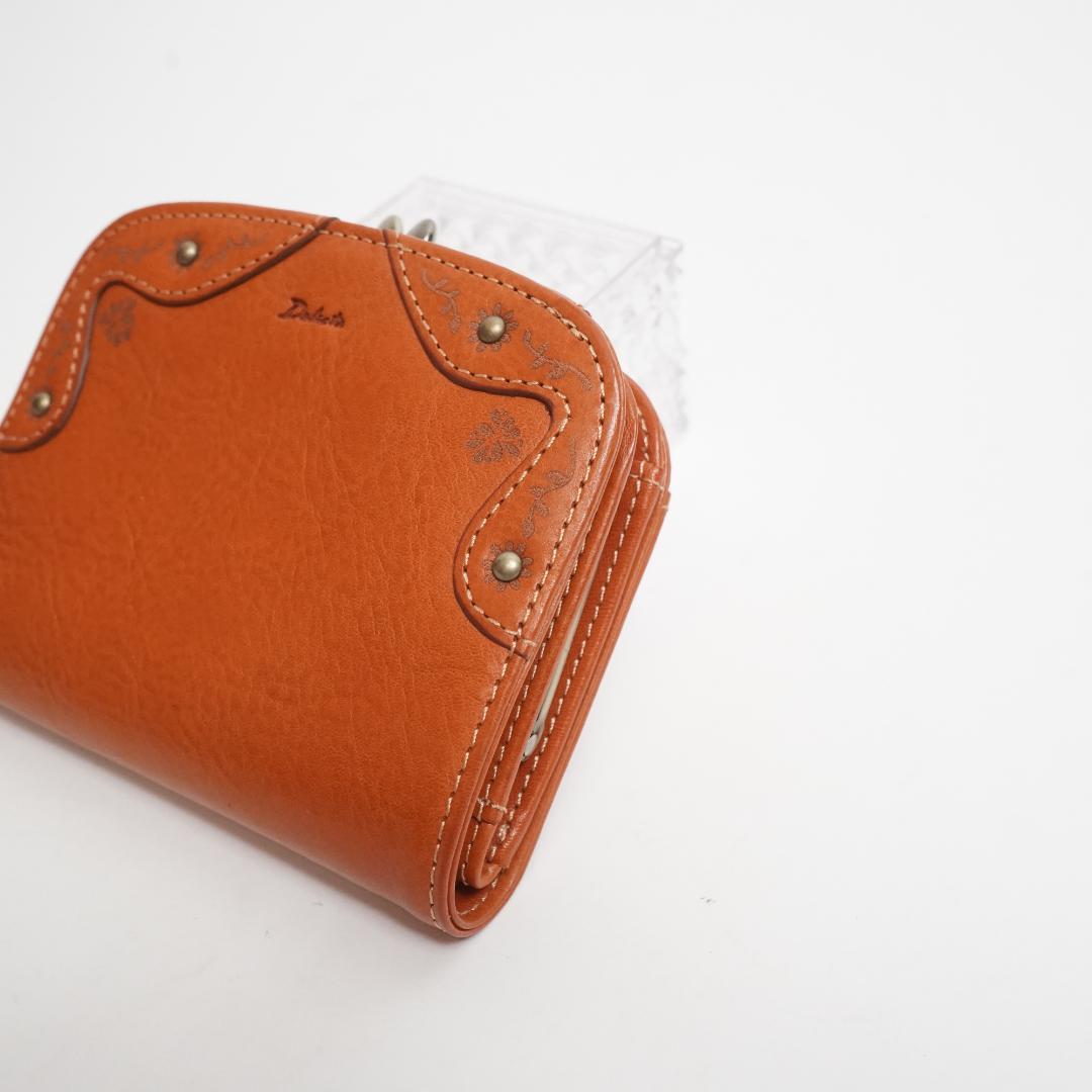 【未使用級】ダコタ 小銭入れ付き二つ折り財布 レザー がま口 マーゴット