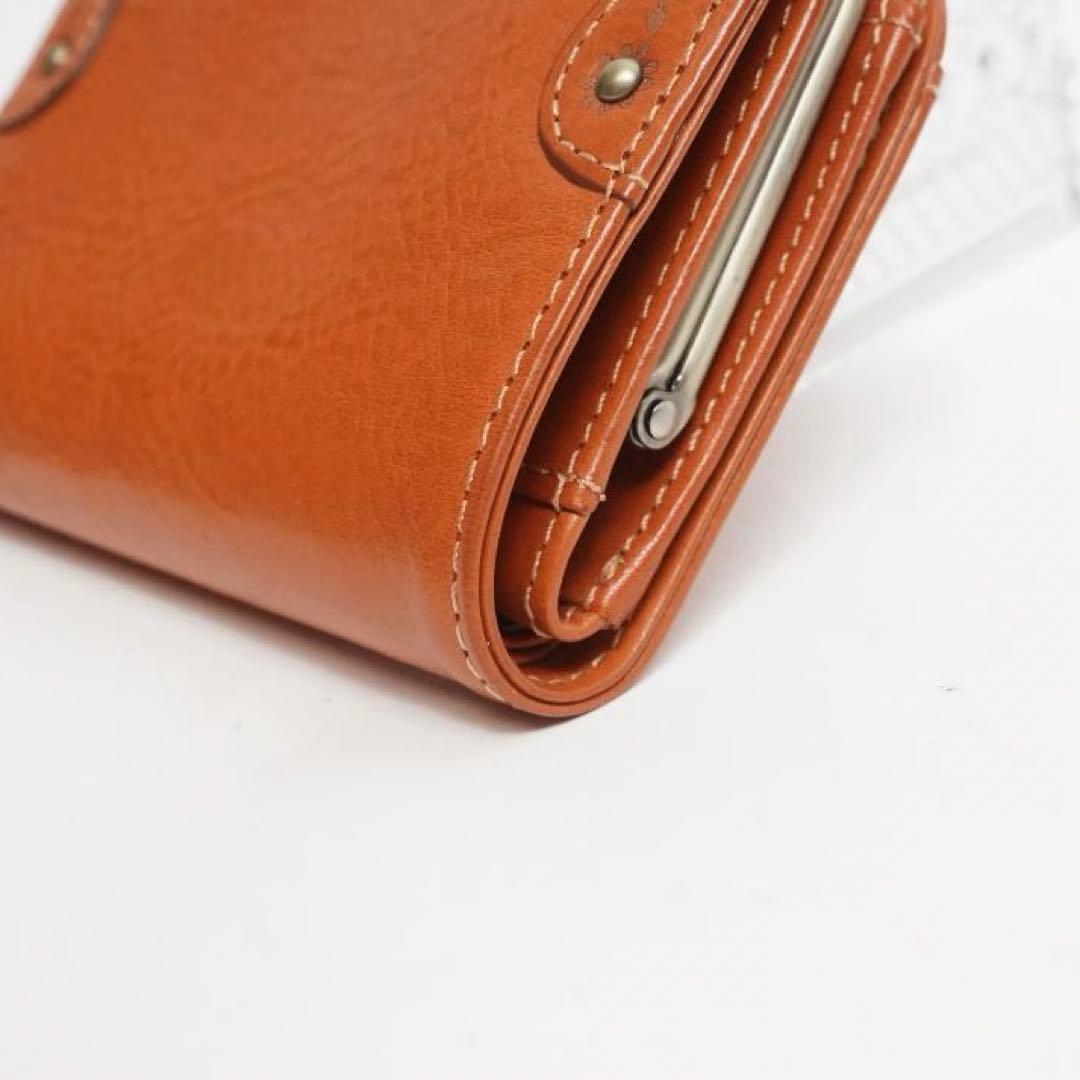 【未使用級】ダコタ 小銭入れ付き二つ折り財布 レザー がま口 マーゴット