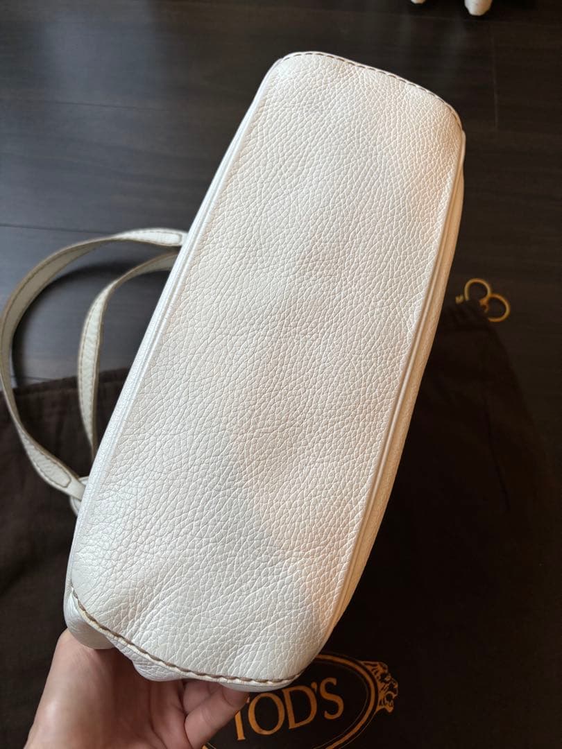 値下げ)TOD'S レザーショルダーバッグ白