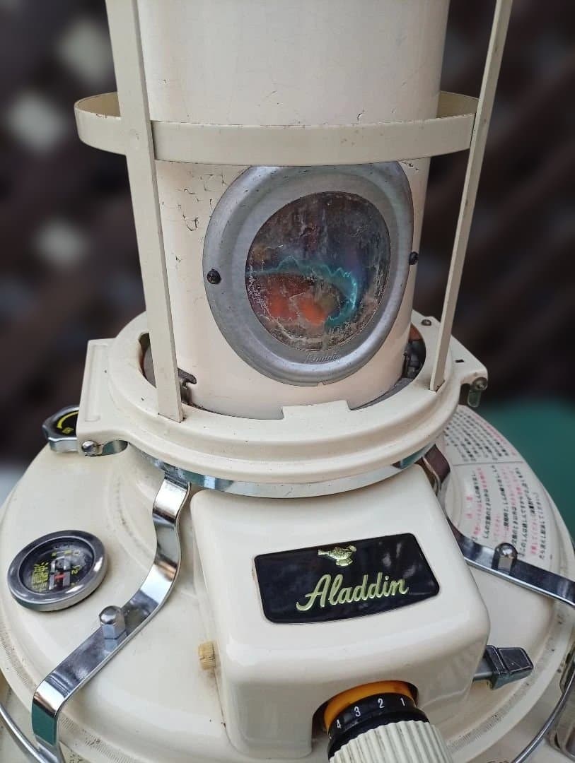 アラジンストーブ メンテナンス済み。取説付き。クリーム