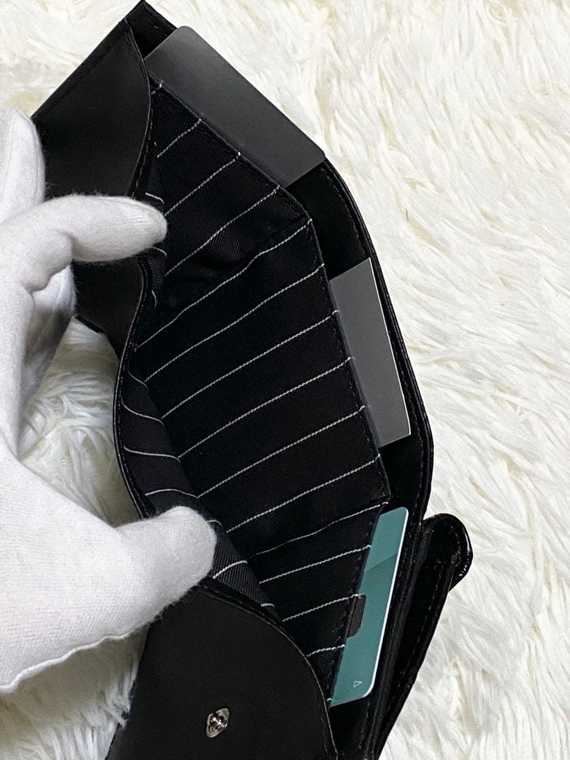 即完売⭐︎Vivienne Westwood 三つ折り財布