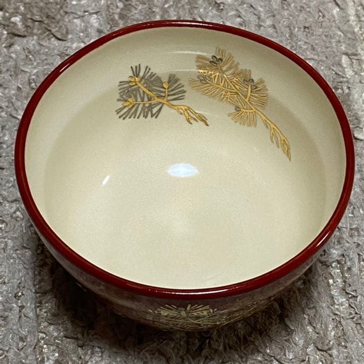 紅地金襴手　お茶碗　根曳松　玄山造　茶道具