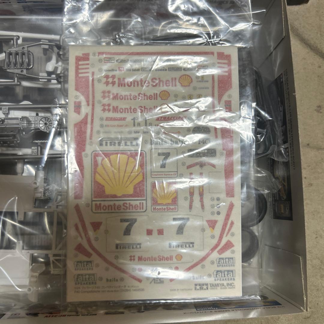 タミヤ1/24 フェラーリF40