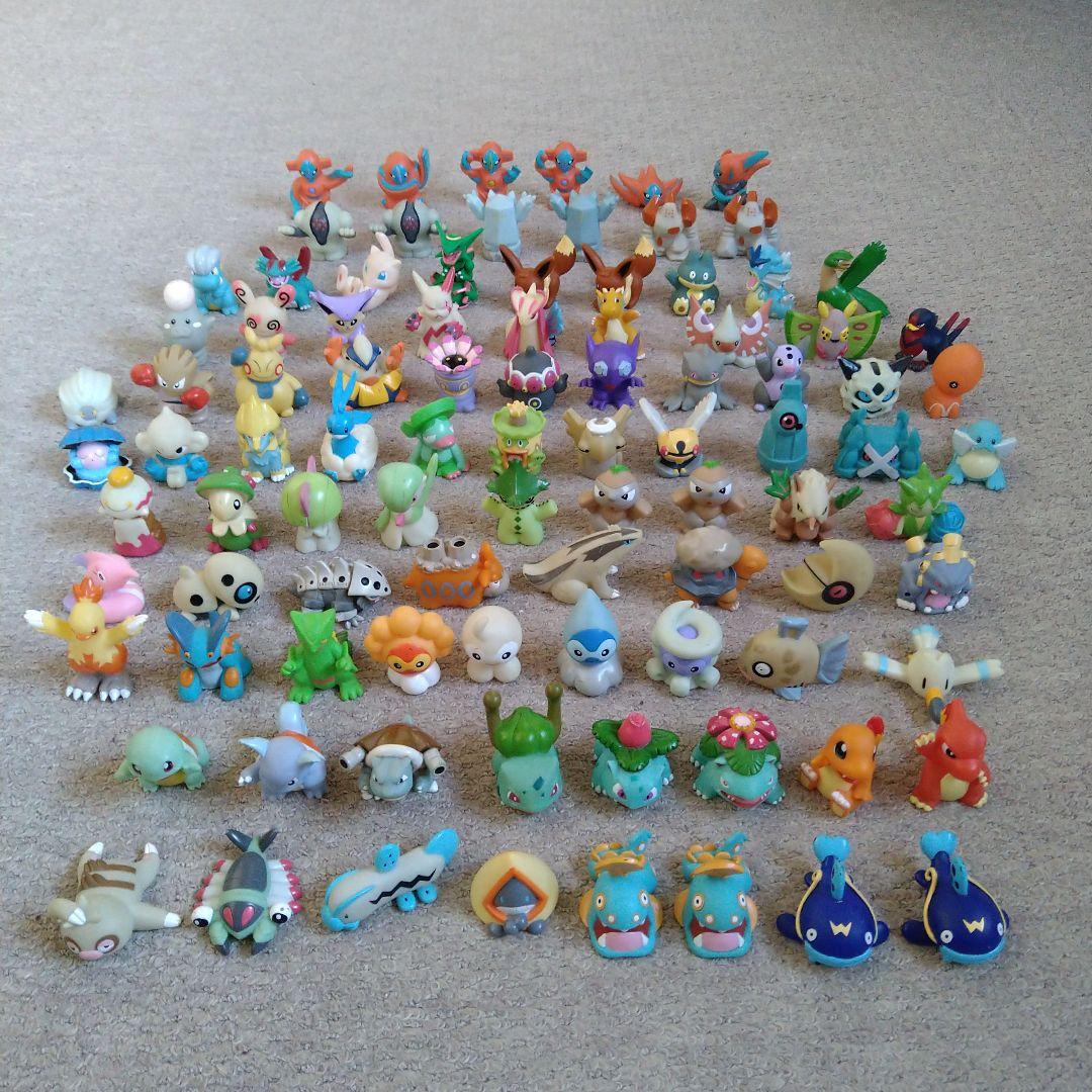 ポケモンキッズ　まとめ売り　378体　1996〜2010年 ソフビ　指人形