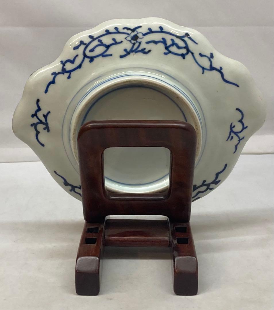 B367b 兜図染付変形皿 1枚　保存用桐箱・皿立付　伊万里焼　江戸時代