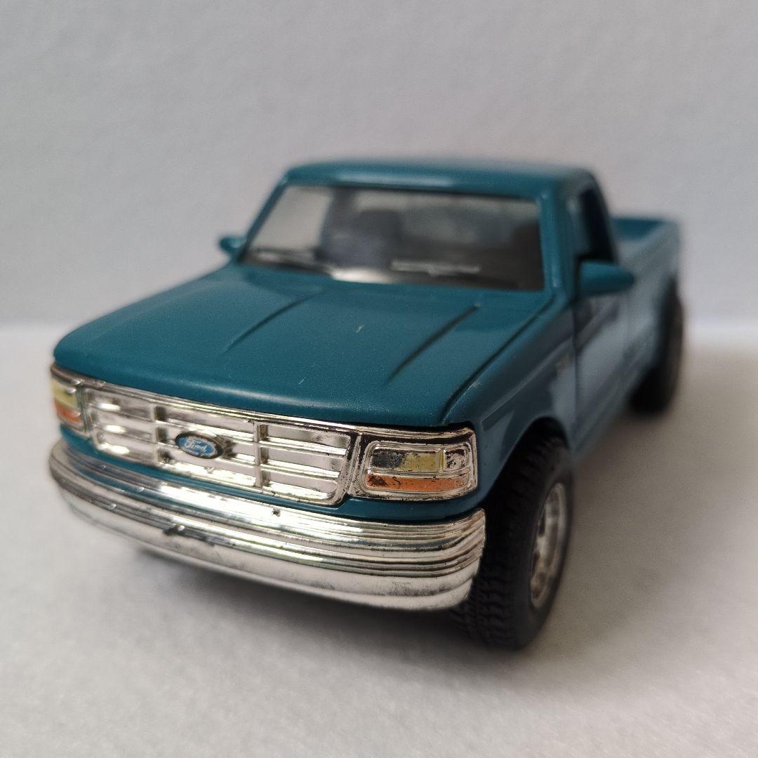 Ford F-150 1/32スケール
