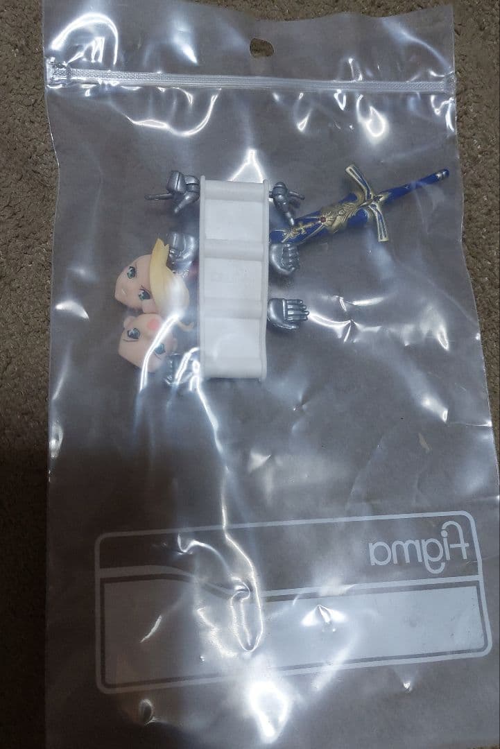 fate 関連グッズ(ぬいぐるみ、フィギュア、下敷きなど)