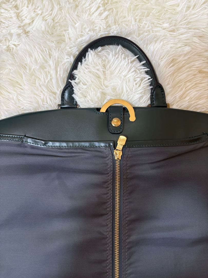 ルイ ヴィトン タイガ ベーリング ガーメントバッグ M30134 グリーン