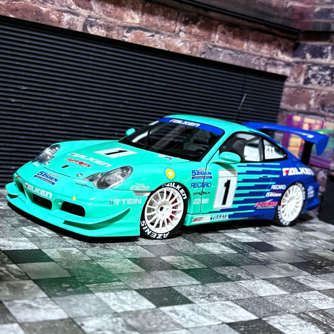 1/18 AUTOart FALKEN⭐︎PORSCHE 911 GT3 2005