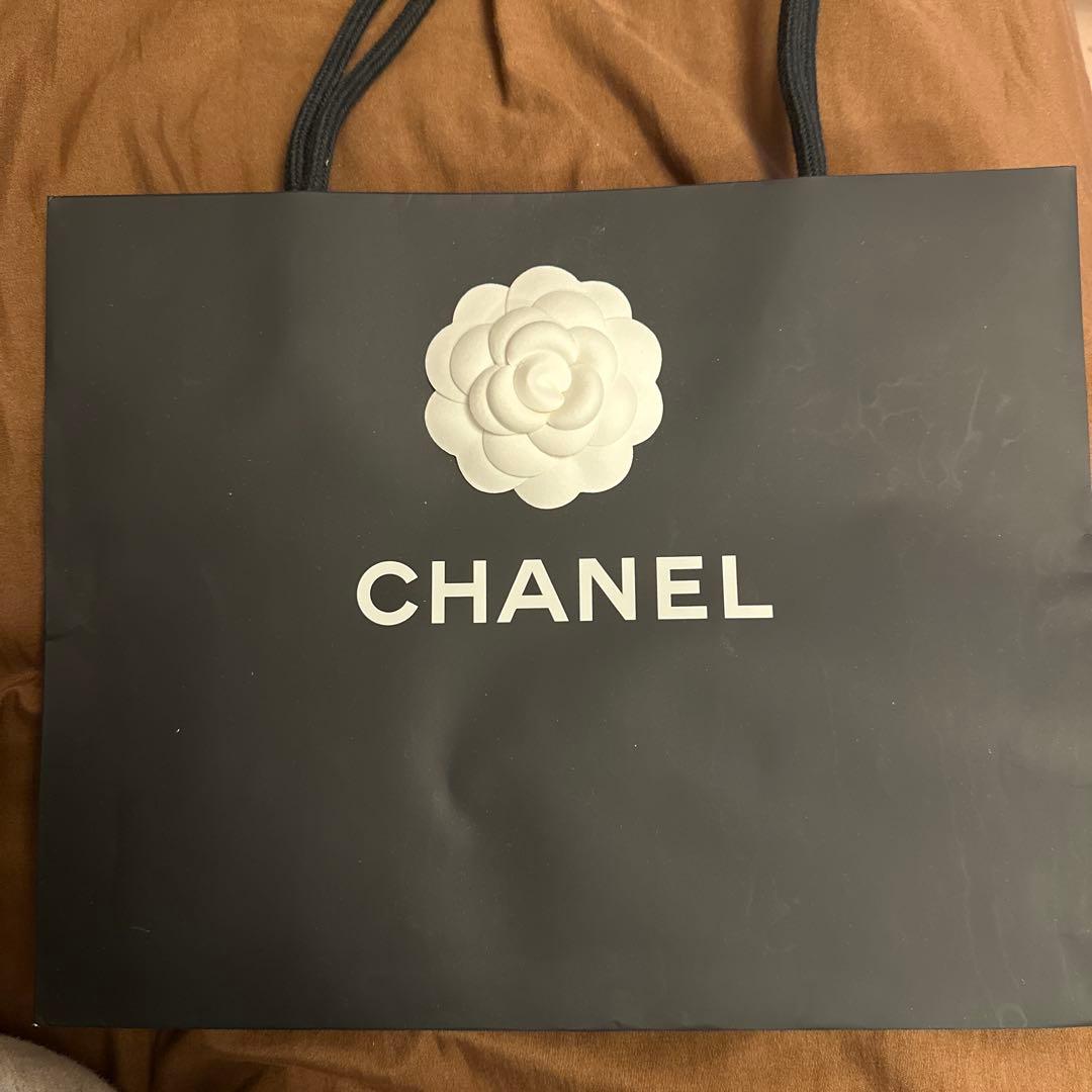 CHANEL ブラックレザーバニティバッグ