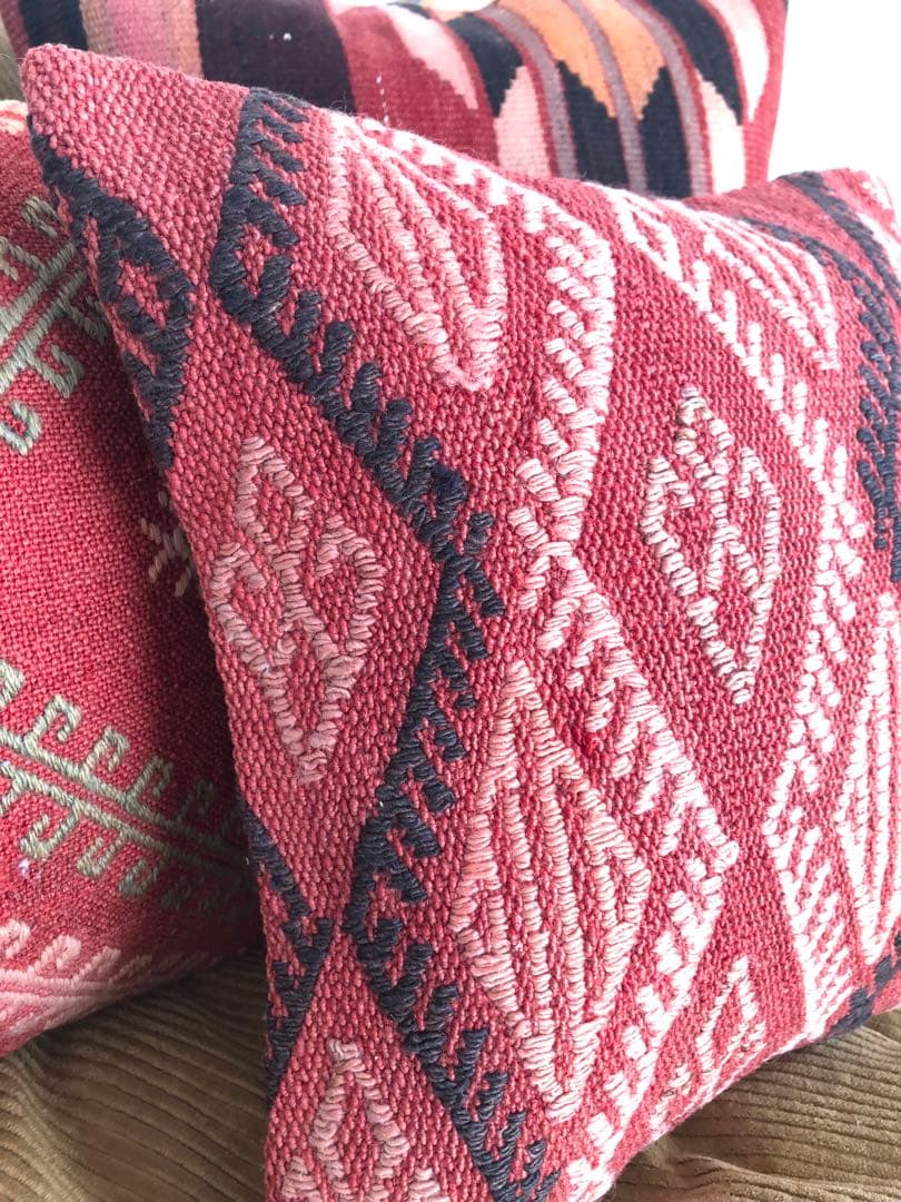 ✧momo❤︎様用✧【魅惑のred系】オールドキリム クッションカバー