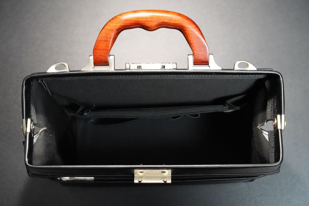 LEVANTO ダレスバッグ 日本製ビジネスバッグ 木製ハンドル