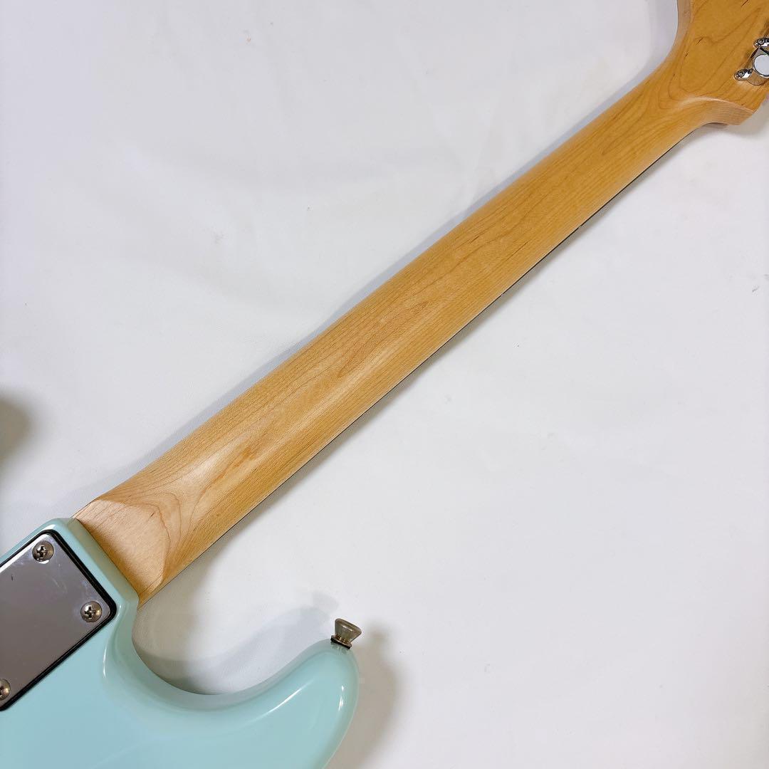 Bacchus ストラトタイプ エレキギター 水色　パステルカラー　バッカス