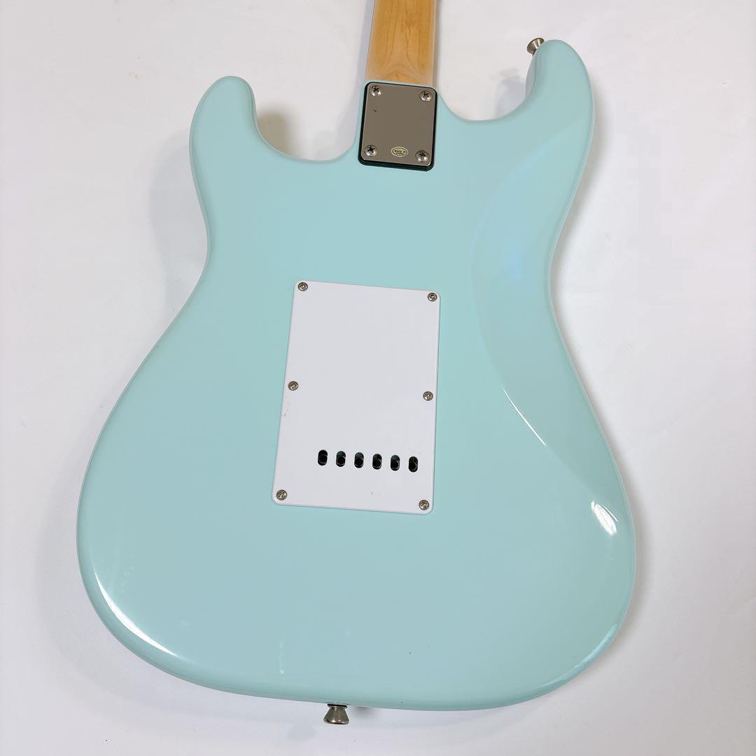 Bacchus ストラトタイプ エレキギター 水色　パステルカラー　バッカス
