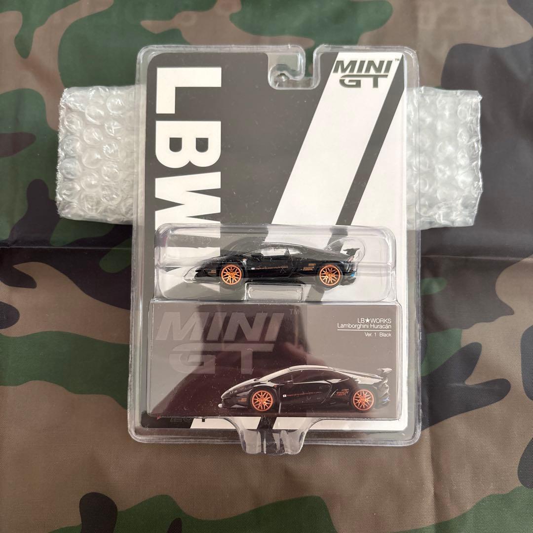 MiNiGT 234 LBWORKS ランボルギーニウラカン　ブラック