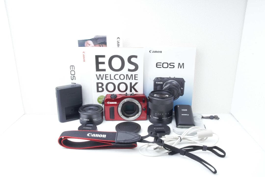 Canon EOS Mミラーレス一眼ダブルレンズキット　レッド【美品】