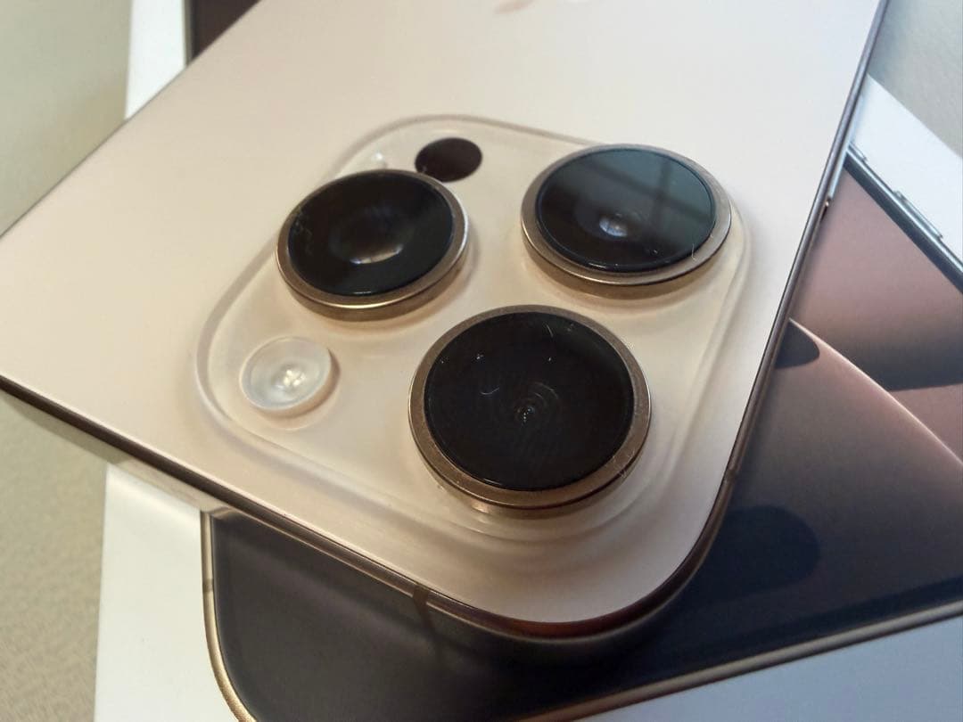 【超美品】iPhone16 pro 256GB バッテリー100% 付属品未使用