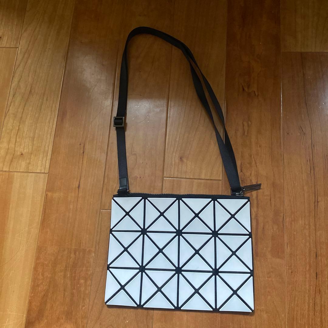 H*H様 BAOBAO 幾何学模様 ハンドバッグ 白