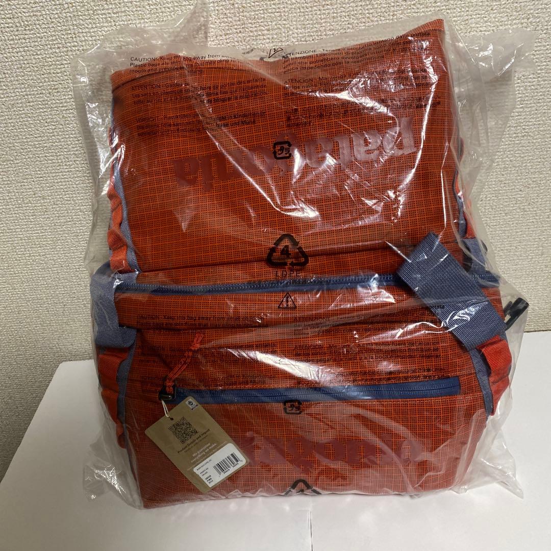 旅行かばん・小分けバッグ Patagonia BlackHole 40L Pimento Red