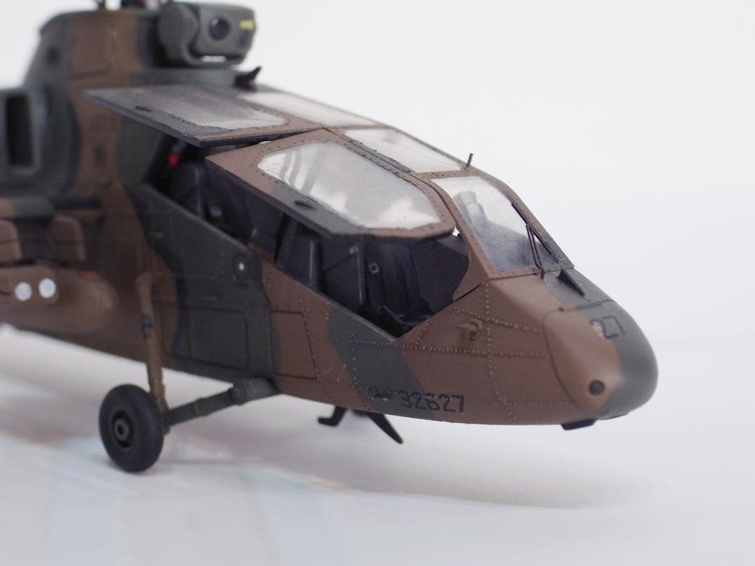 ［完成品］陸上自衛隊 OH-1 観測ヘリコプター 1/72