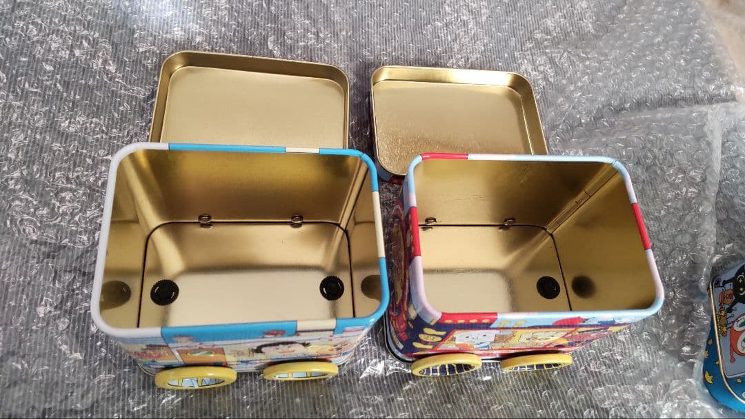 アンパンマン たのしい のりもの 缶