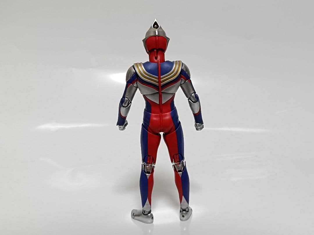 S.H.Figuarts 真骨彫製法 ウルトラマンティガ 再販