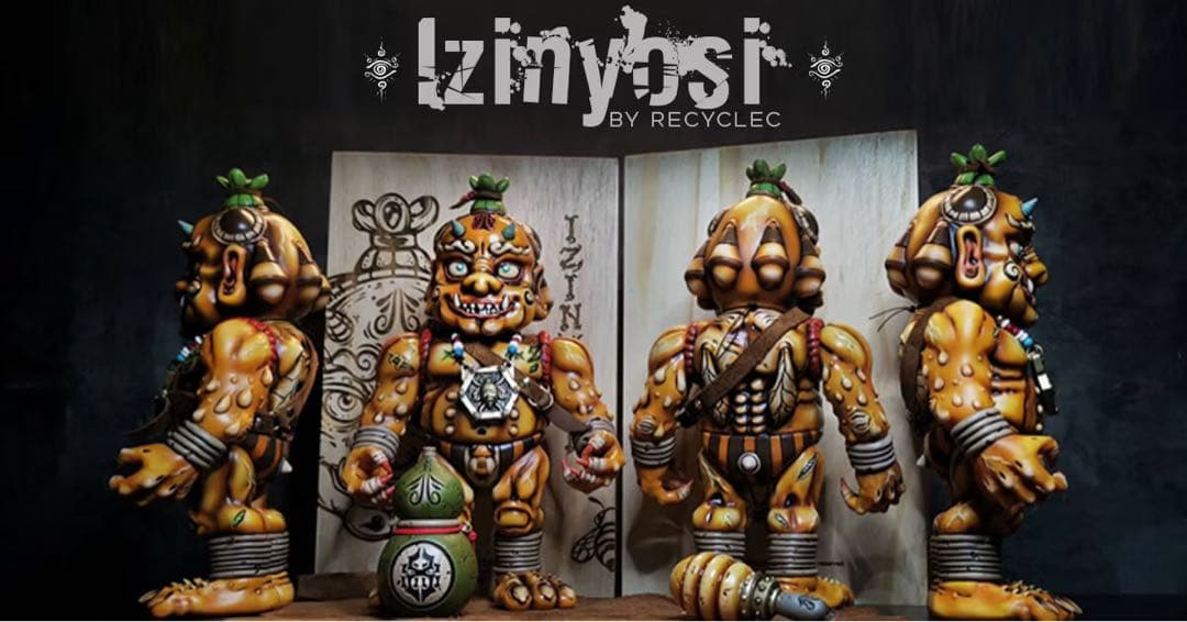 Izinyosi Honey Mustardt by Recyclec ソフビ