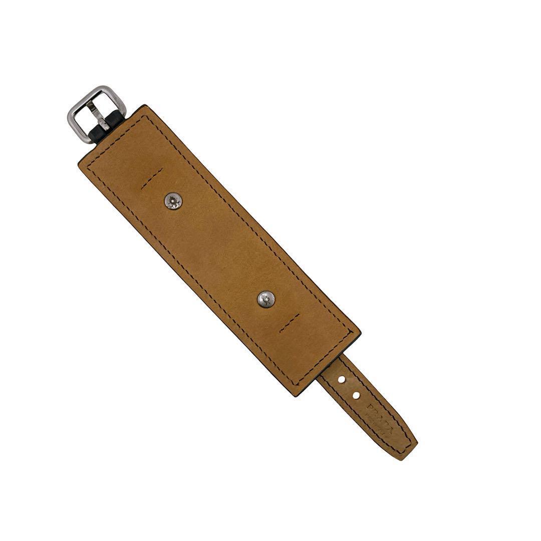 ★プラダ レザー 時計モチーフ ブレスレット バングル ブラック レザー★