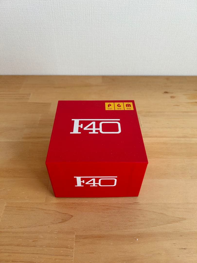 1/64 PGM フェラーリF40 高級ケース仕様