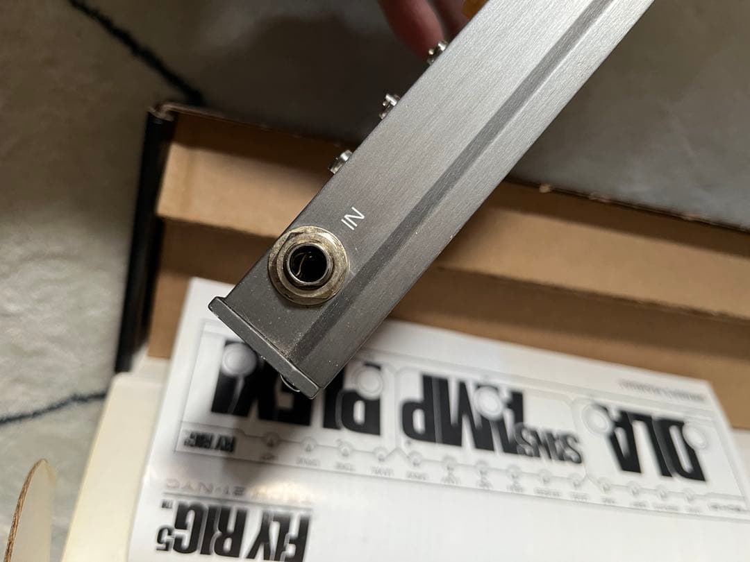 【即購入ok】TECH21 FLY RIG5