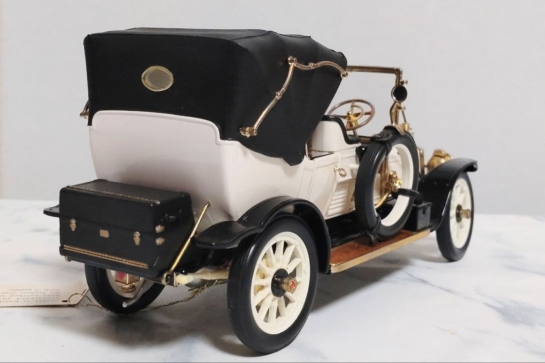 ミニカー 1912 PACKARD VICTORIA