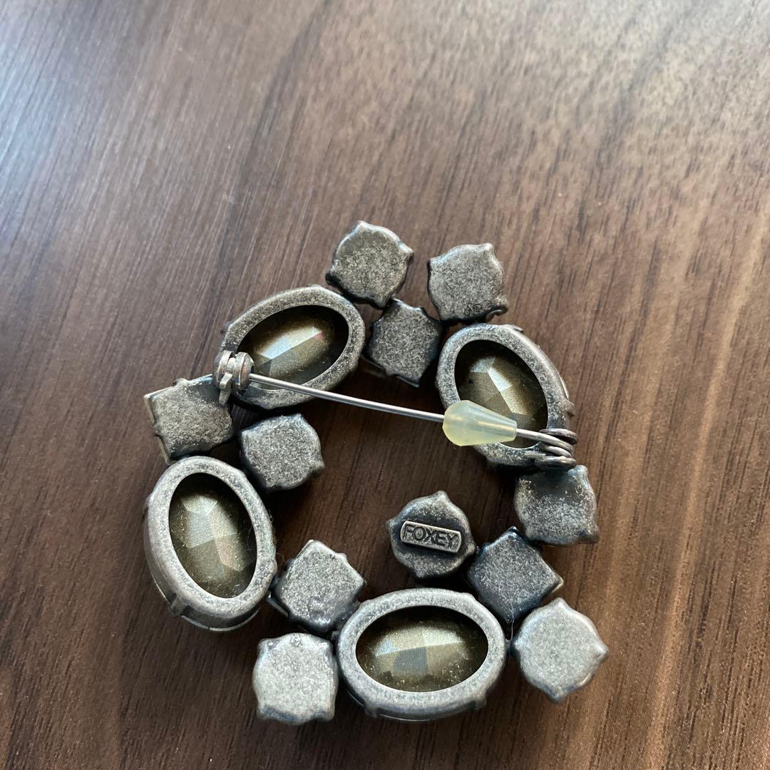 美品　フォクシー　ブローチ