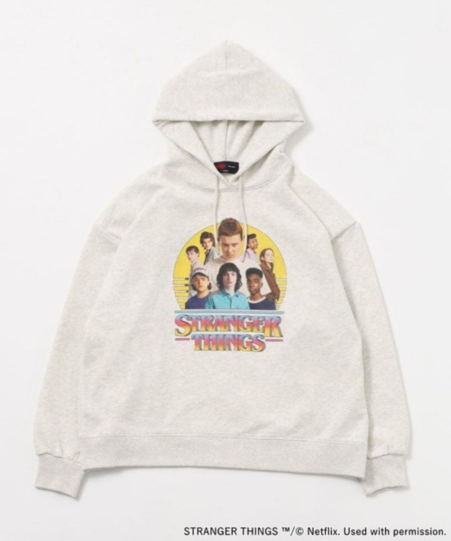 【10時間以内発送】ストレンジャーシングスniko and パーカー缶バッチつき