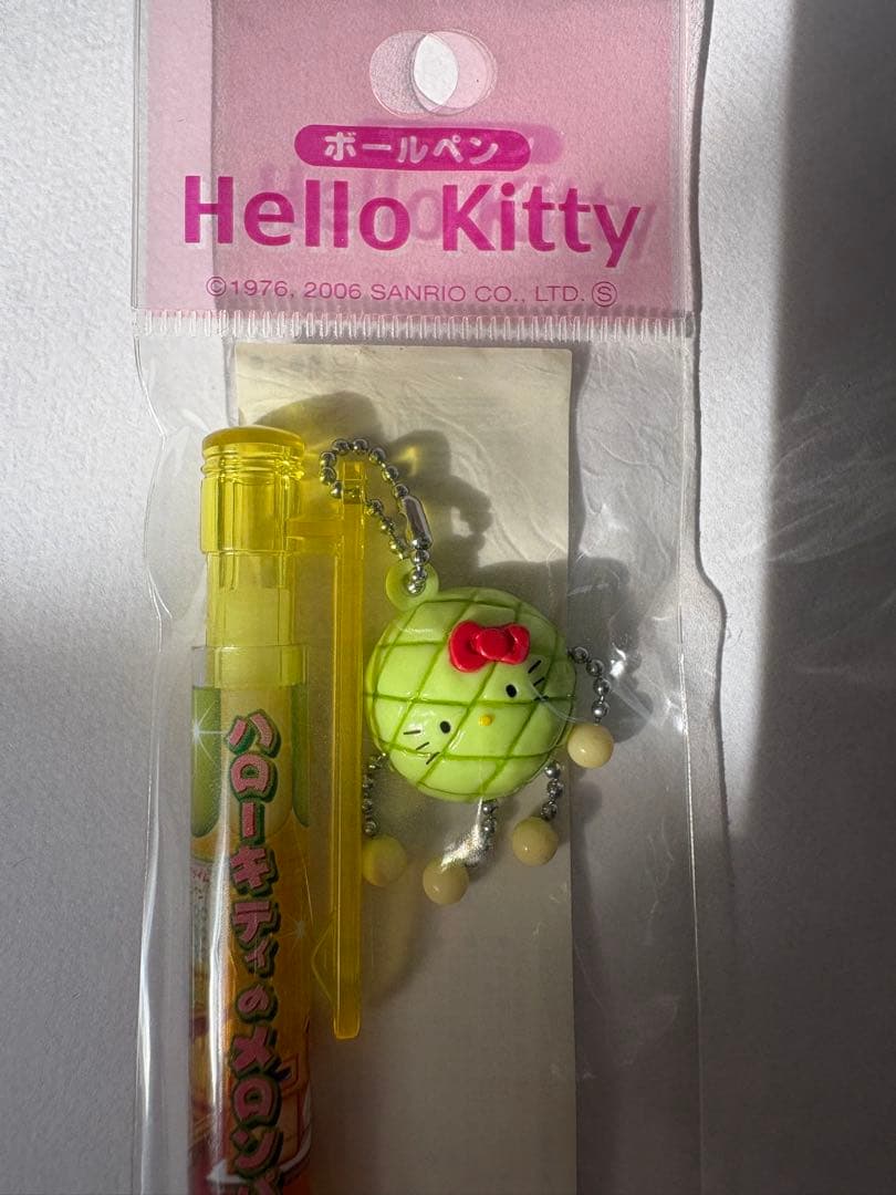 レア　ご当地キティ　メロンパンバージョン　ボールペン